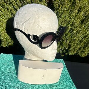 Prada Minimal Baroque sunglasses-model SPR27N w/grey gradient lenses & case-used